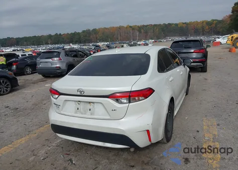 2021 Toyota Corolla Le z USA, uszkodzony, nr VIN JTDEPMAE6MJ159706